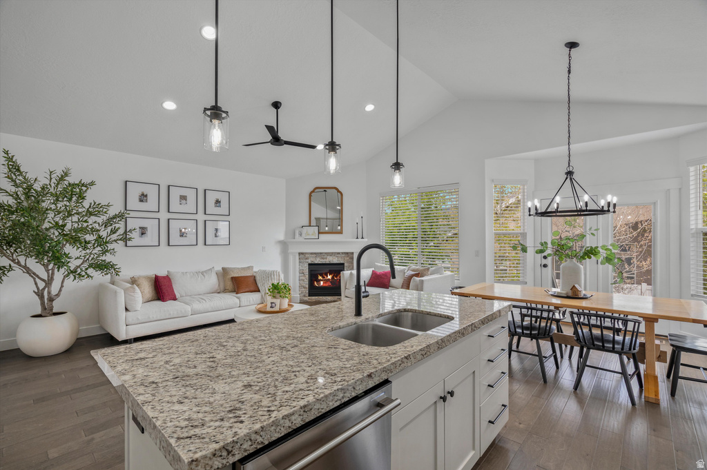 542 E PETERSEN PKWY South Weber, UT 84405