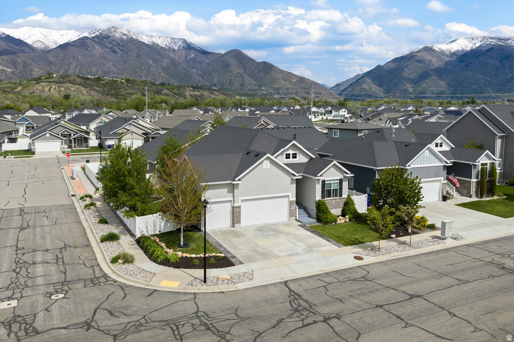542 E PETERSEN PKWY South Weber, UT 84405