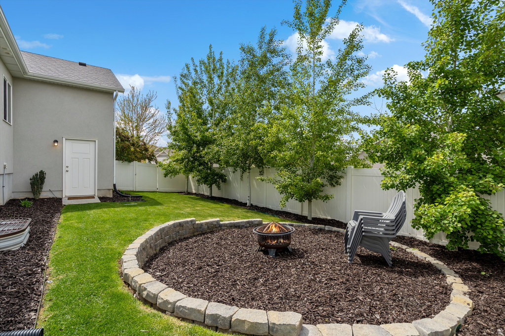 542 E PETERSEN PKWY South Weber, UT 84405