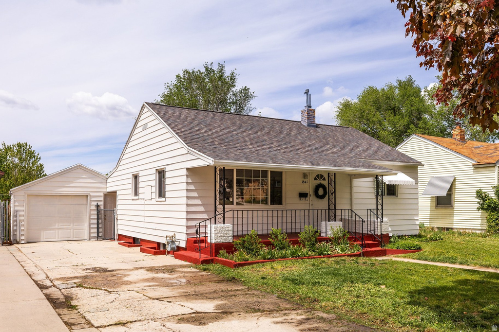 1841 S VAN BUREN AVE Ogden, UT 84401