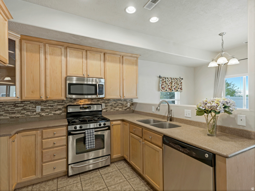 6206 S 1450 E South Ogden, UT 84405