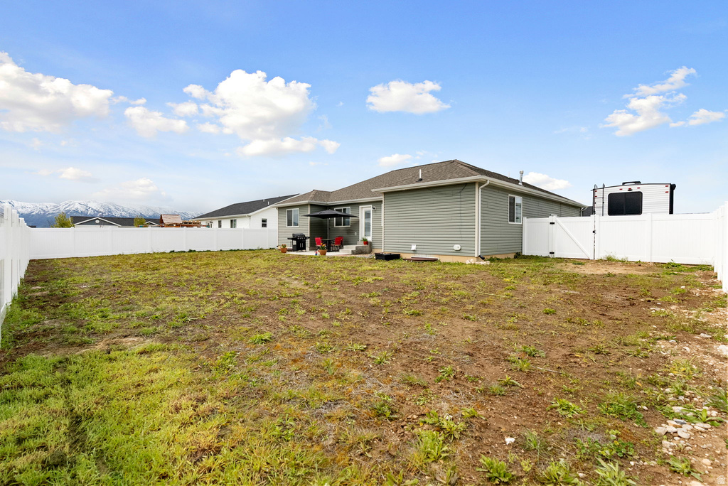 1534 E 600 S Hyrum, UT 84319
