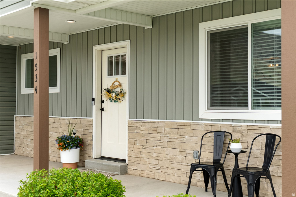 1534 E 600 S Hyrum, UT 84319