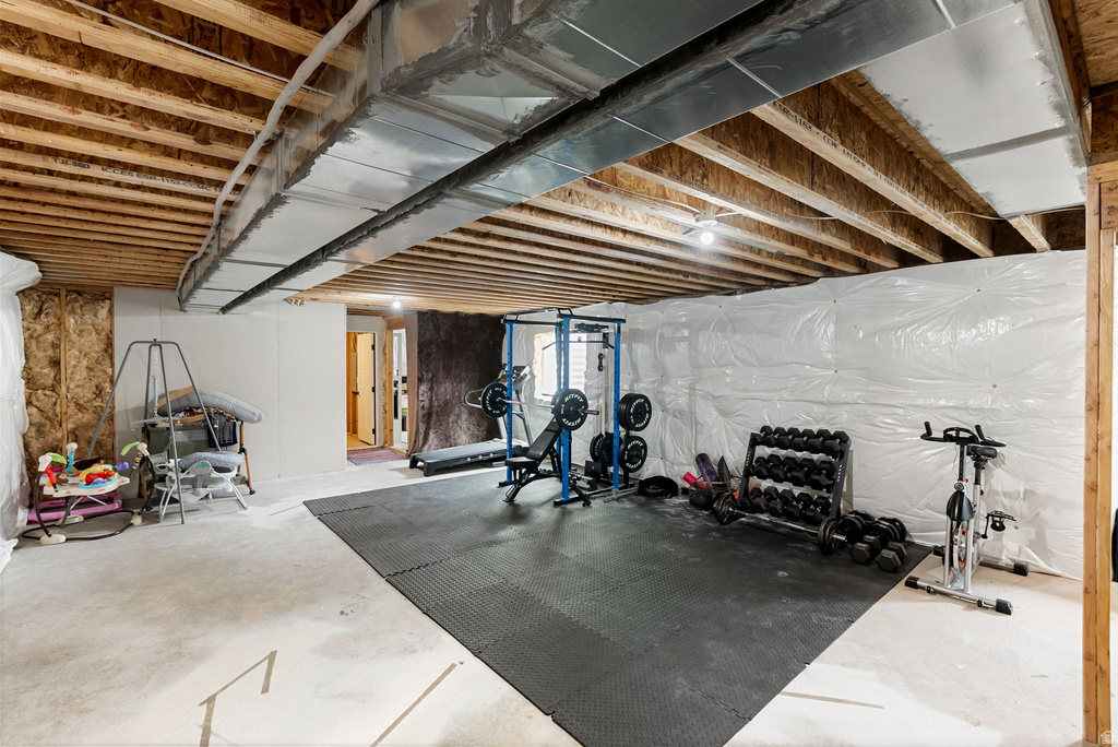1534 E 600 S Hyrum, UT 84319