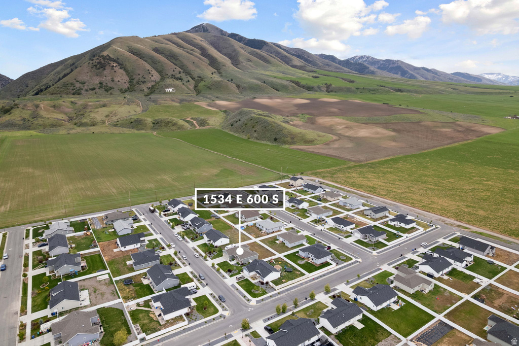 1534 E 600 S Hyrum, UT 84319