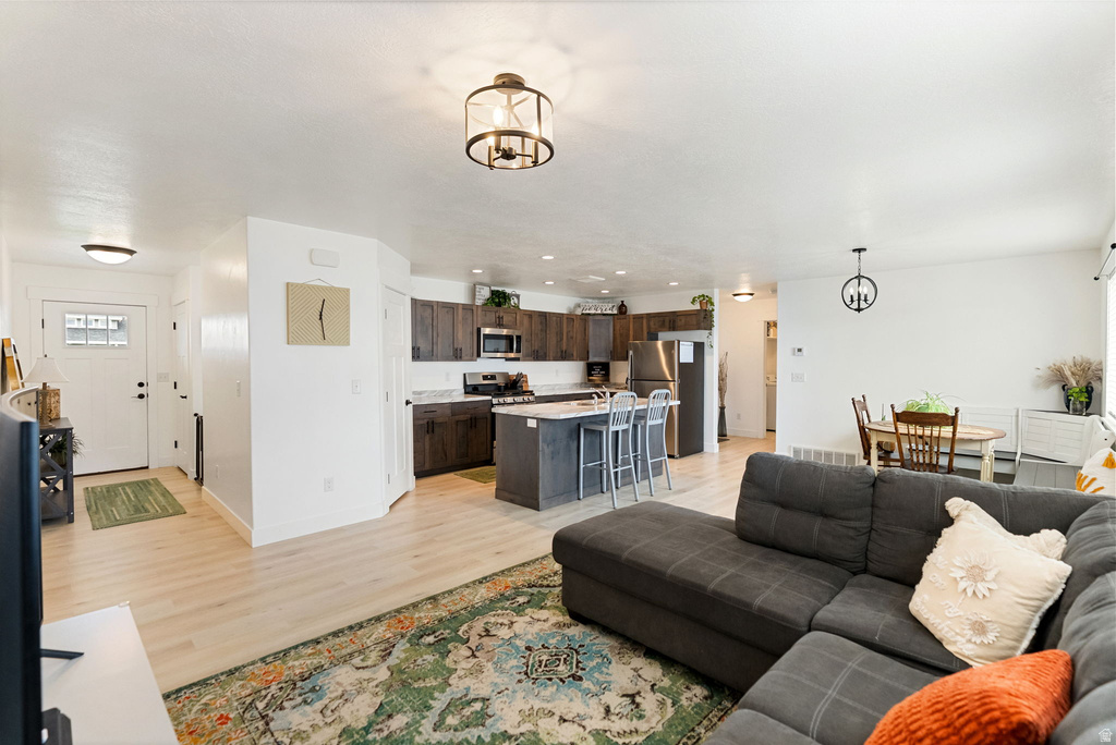 1534 E 600 S Hyrum, UT 84319
