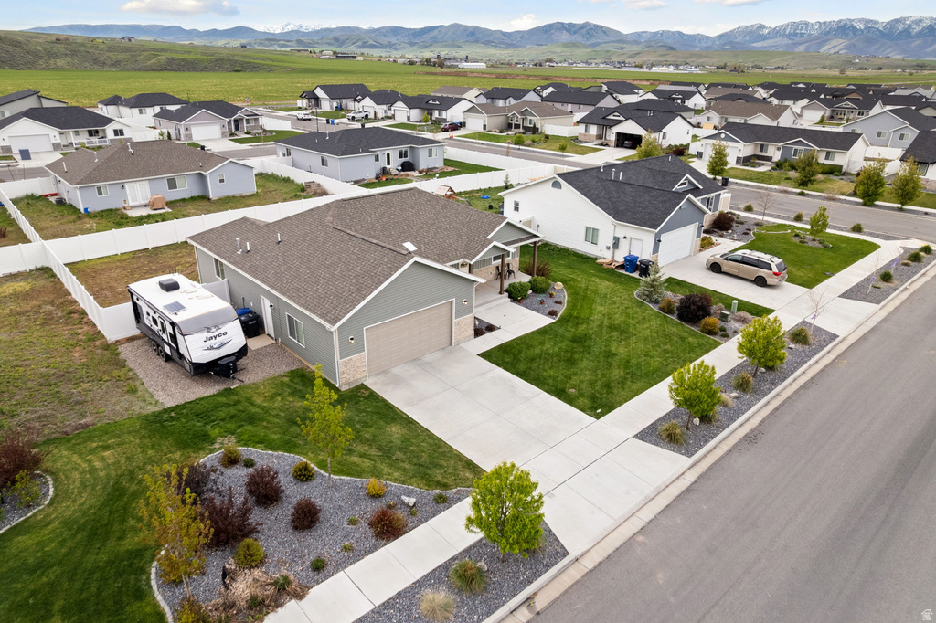 1534 E 600 S Hyrum, UT 84319