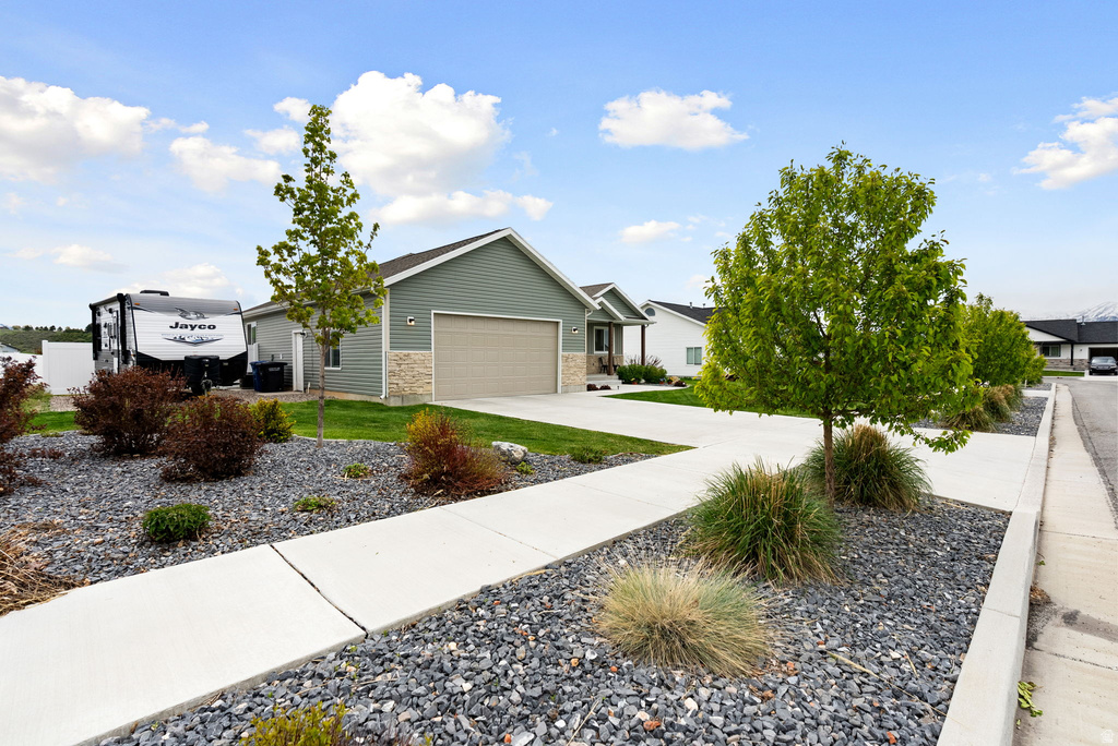 1534 E 600 S Hyrum, UT 84319