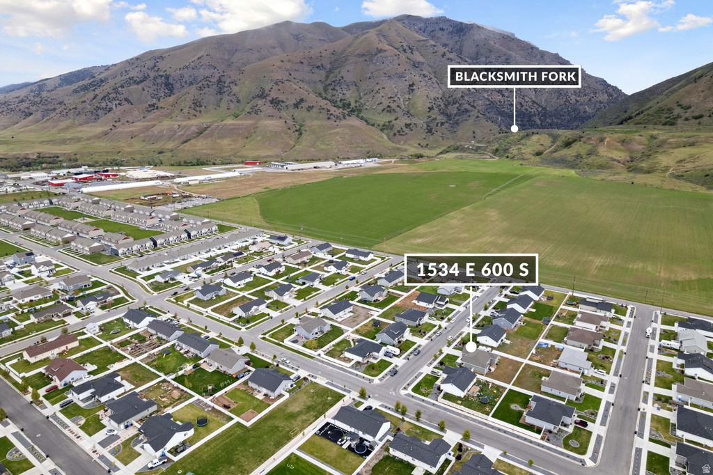 1534 E 600 S Hyrum, UT 84319