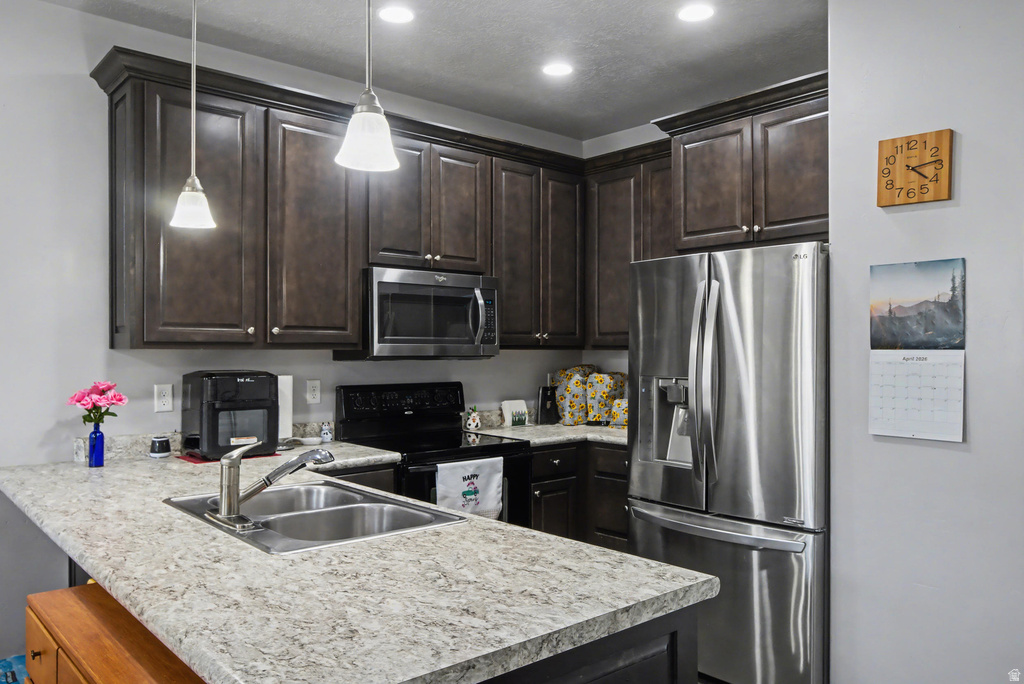 709 N 220 E Salem, UT 84653
