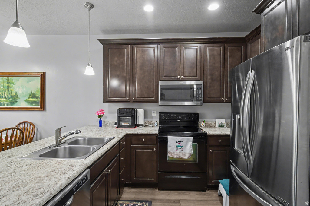 709 N 220 E Salem, UT 84653
