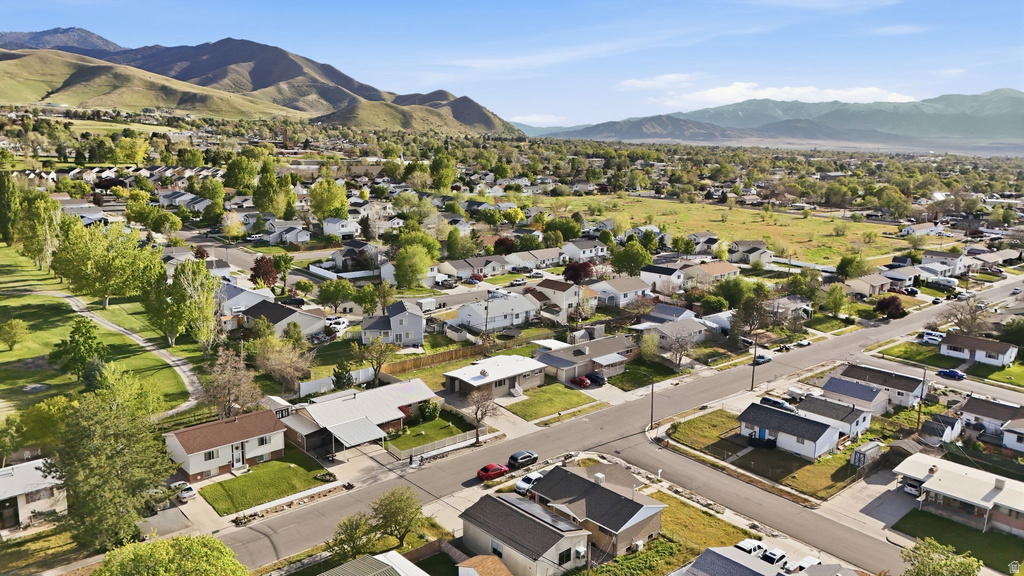 698 E OQUIRRH AVE Tooele, UT 84074