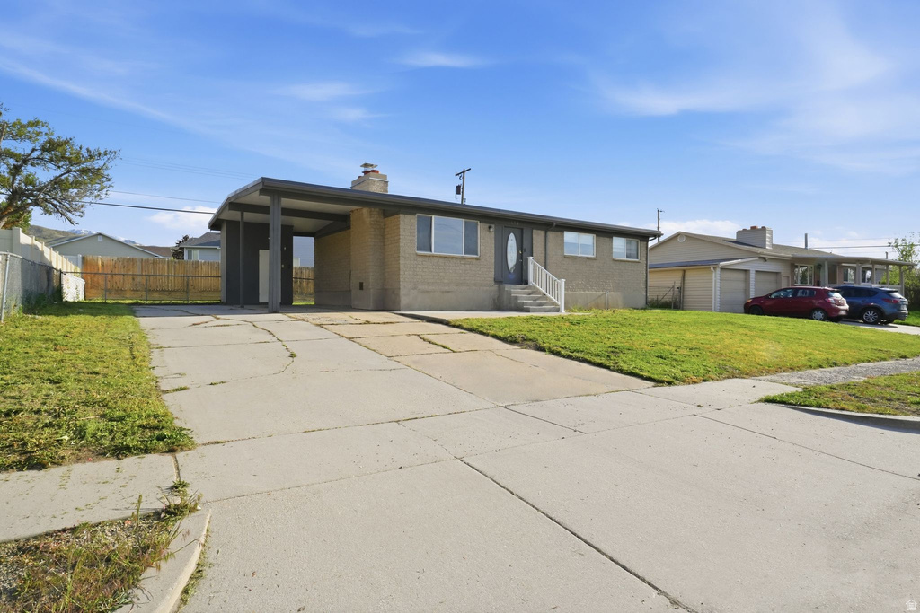 698 E OQUIRRH AVE Tooele, UT 84074