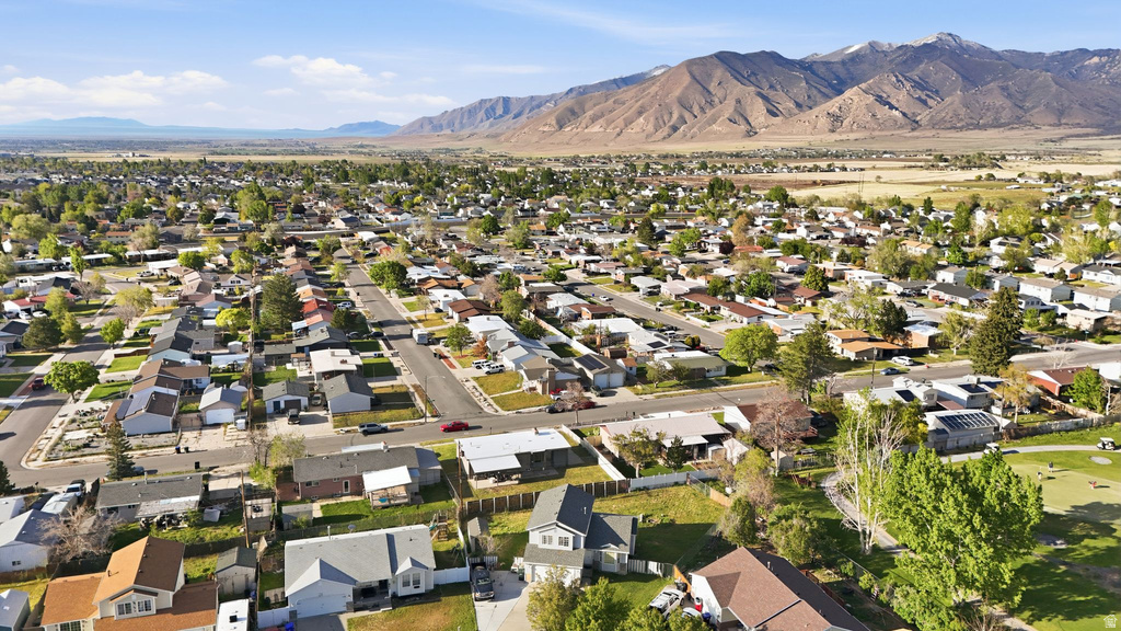698 E OQUIRRH AVE Tooele, UT 84074