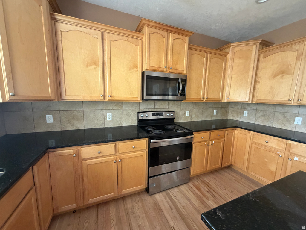 2885 E LOOKOUT DR Eagle Mountain, UT 84005