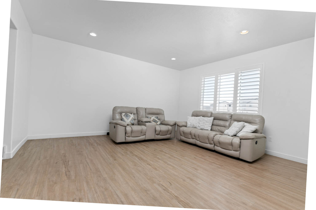 4236 E BONNE VISTA DR Eagle Mountain, UT 84005