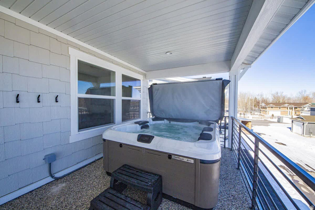 601 S AMBER LN Garden City, UT 84028