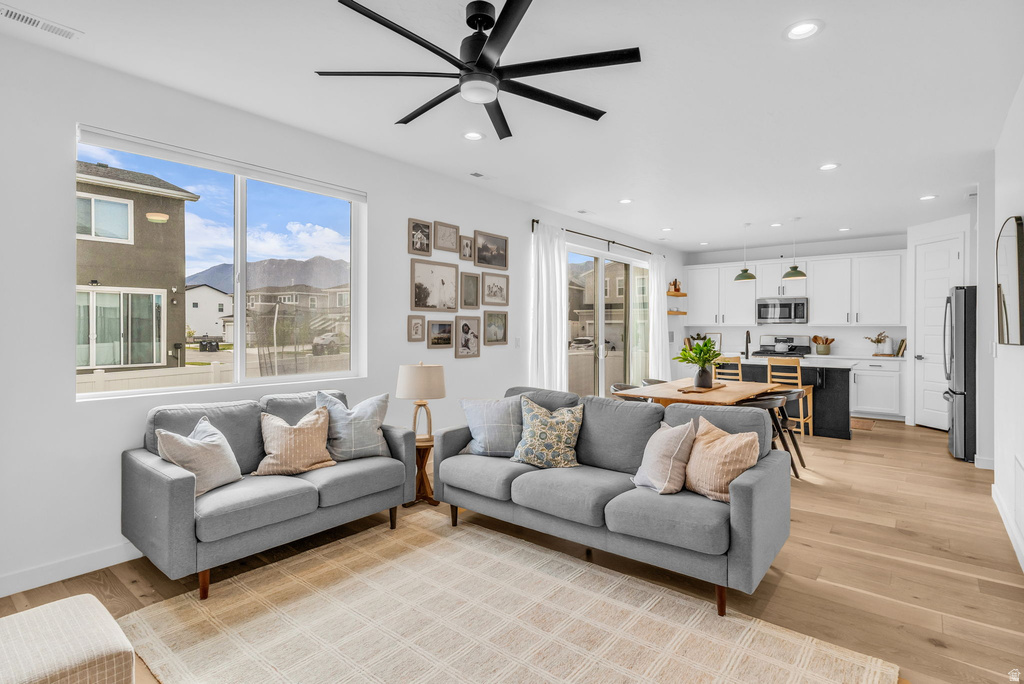 1748 N KILLDEER DR Salem, UT 84653