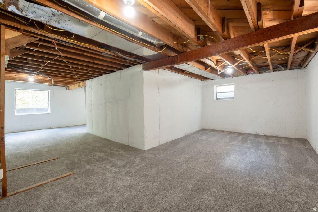 2467 E EMERSON AVE Salt Lake City, UT 84108