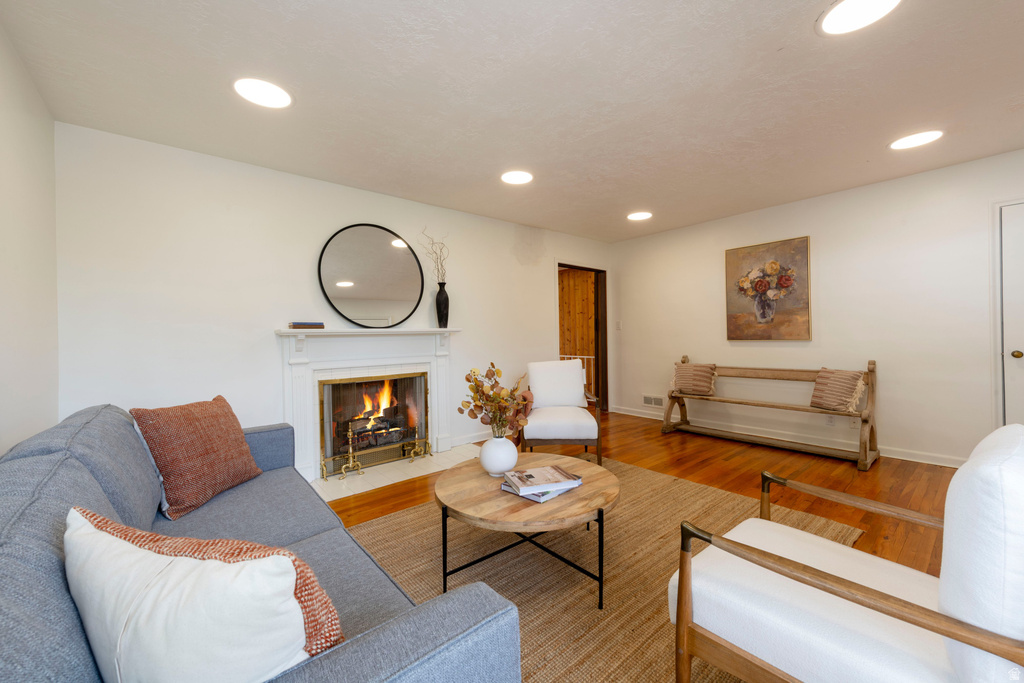 2467 E EMERSON AVE Salt Lake City, UT 84108
