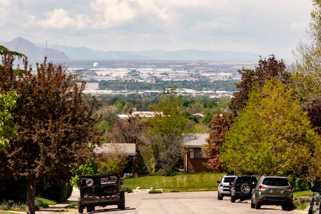2467 E EMERSON AVE Salt Lake City, UT 84108