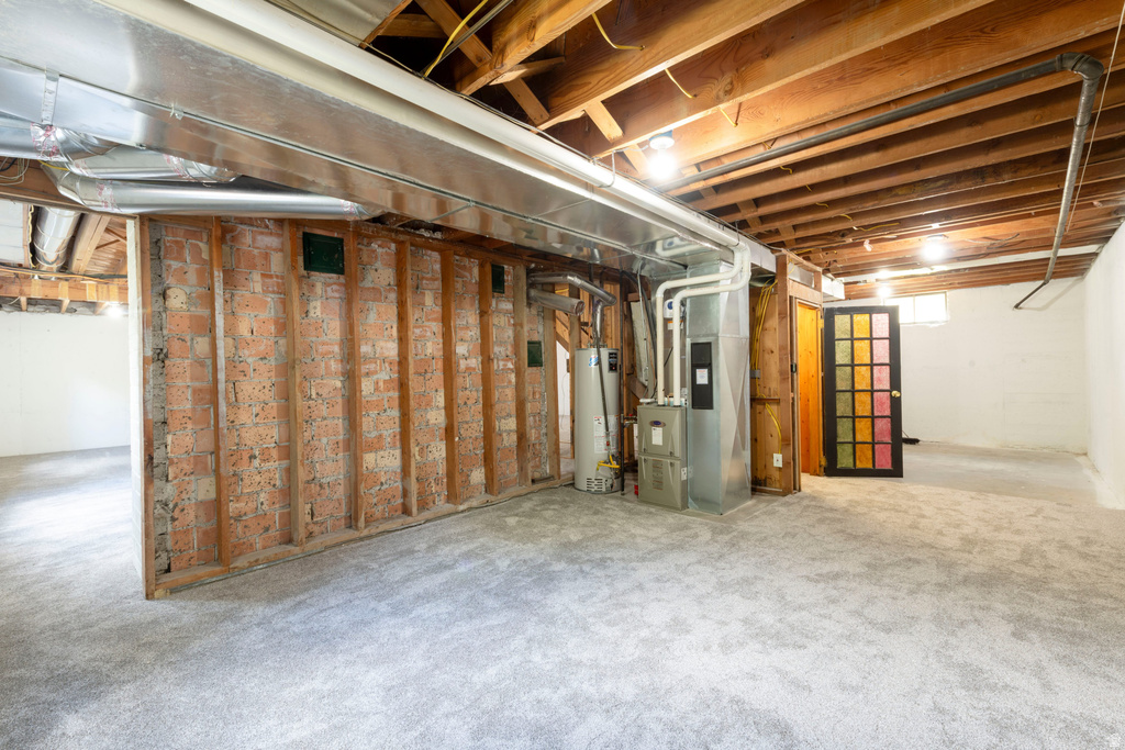 2467 E EMERSON AVE Salt Lake City, UT 84108