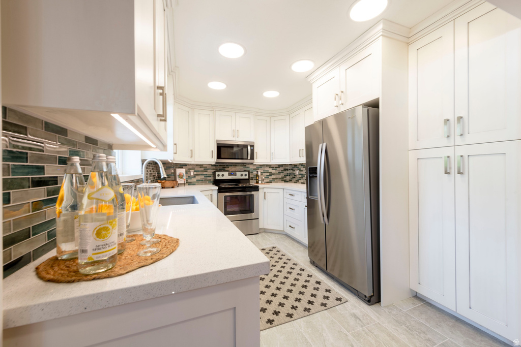 2467 E EMERSON AVE Salt Lake City, UT 84108