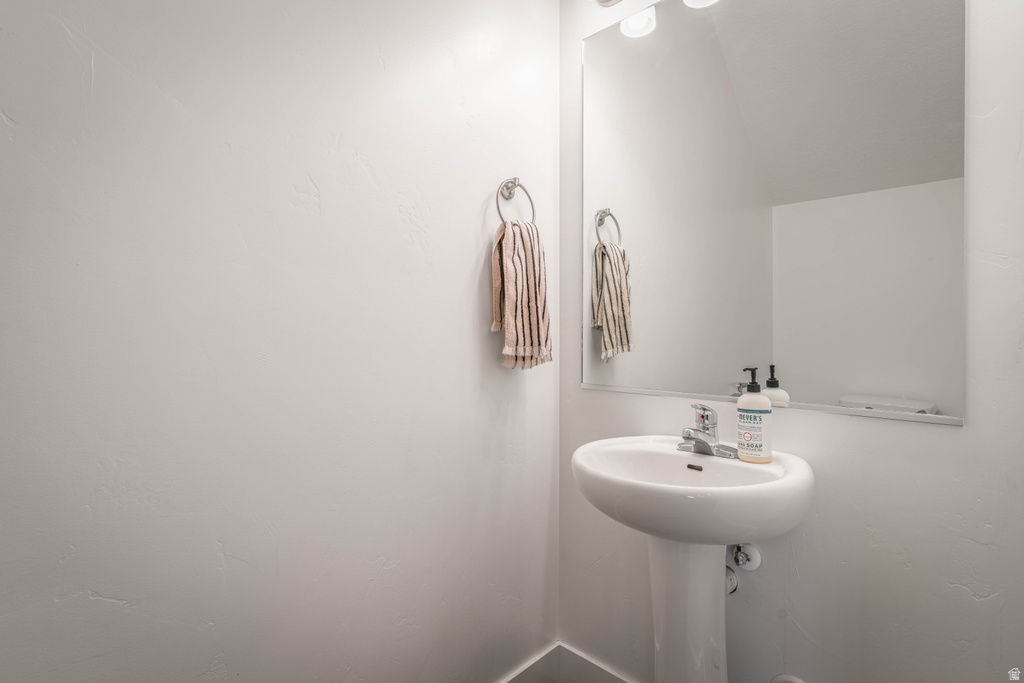 452 W 85 S Providence, UT 84332