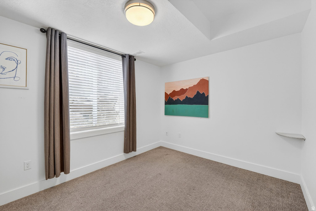 6800 S GREENDALE RD Cottonwood Heights, UT 84121