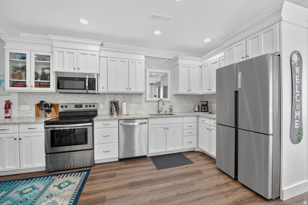 6800 S GREENDALE RD Cottonwood Heights, UT 84121