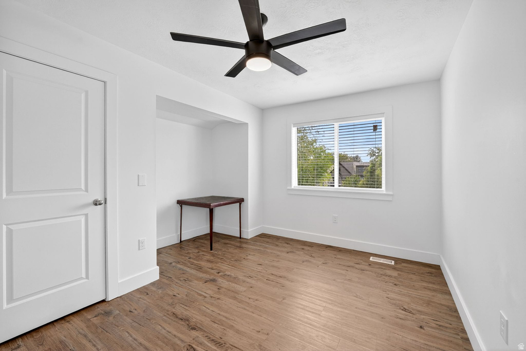 6800 S GREENDALE RD Cottonwood Heights, UT 84121