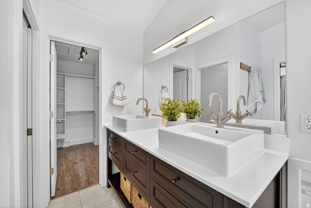 6800 S GREENDALE RD Cottonwood Heights, UT 84121