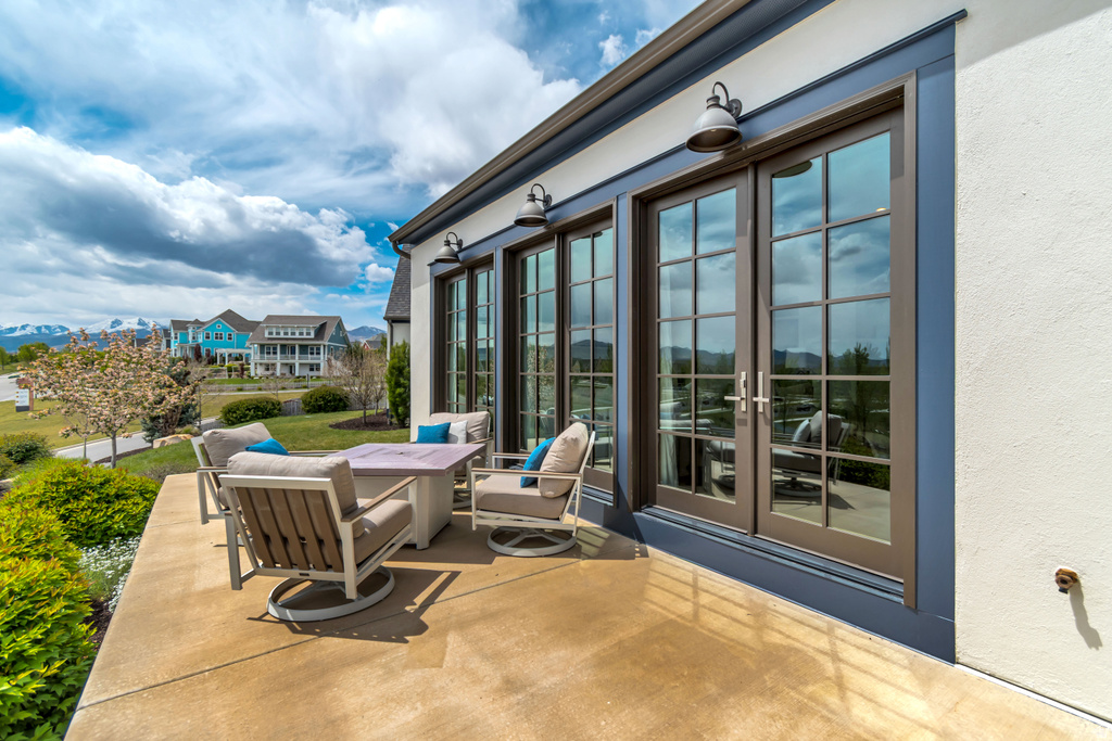 4958 W LAKE AVE South Jordan, UT 84009