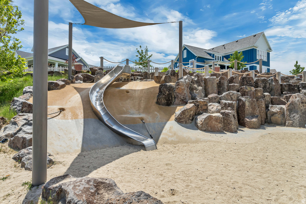 4958 W LAKE AVE South Jordan, UT 84009