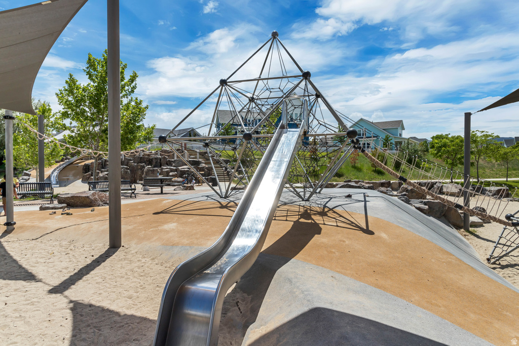 4958 W LAKE AVE South Jordan, UT 84009