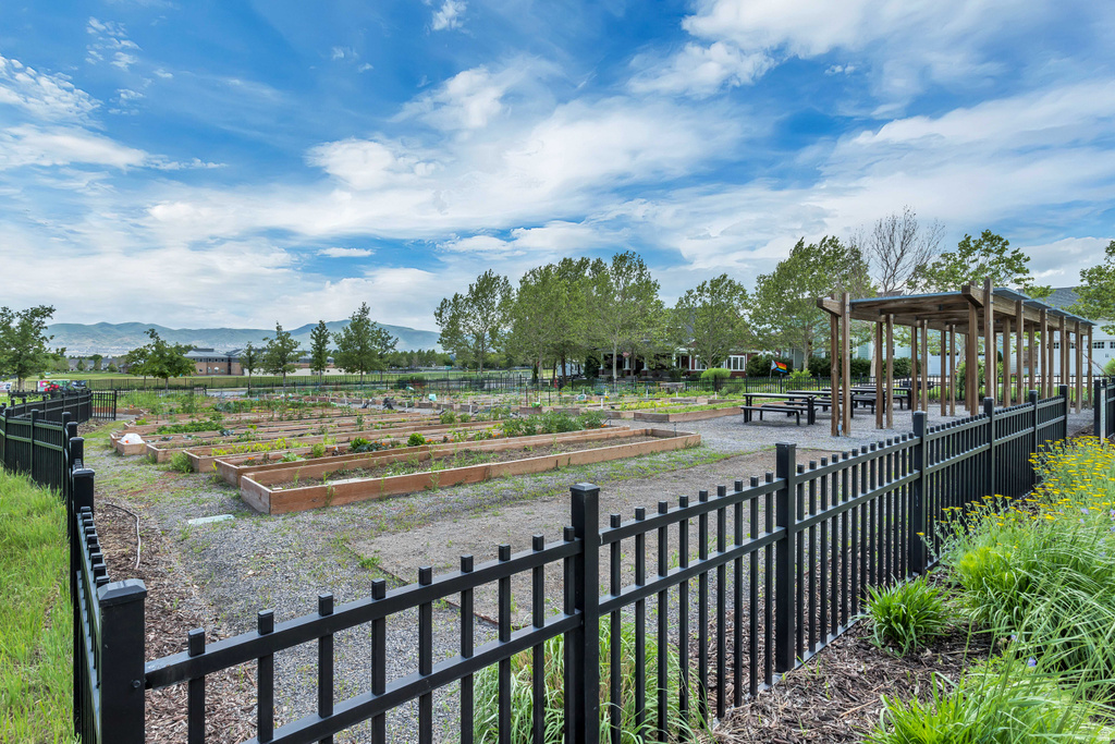 4958 W LAKE AVE South Jordan, UT 84009