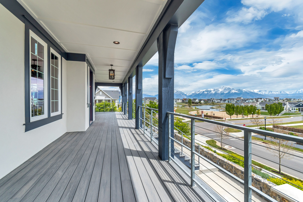 4958 W LAKE AVE South Jordan, UT 84009