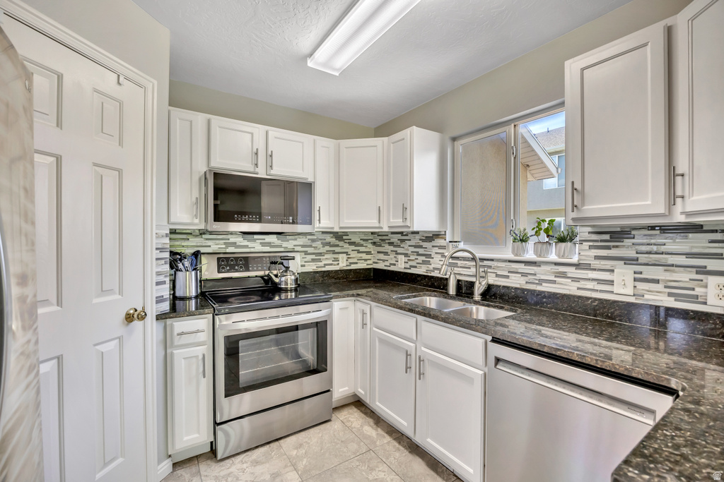 1949 N VINEYARD PL Saratoga Springs, UT 84045