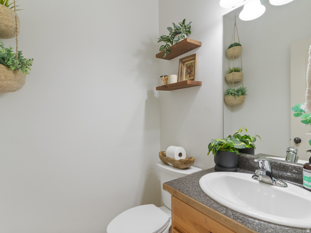 1580 CRESTMONT WAY Kaysville, UT 84037