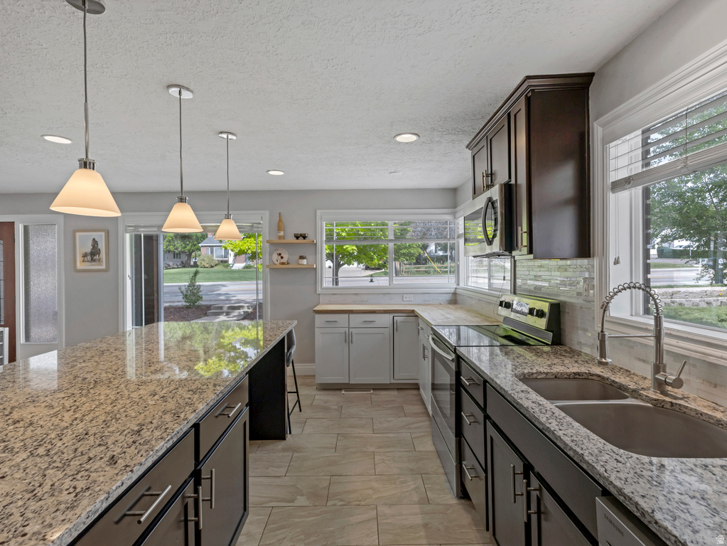 935 N 400 E Bountiful, UT 84010
