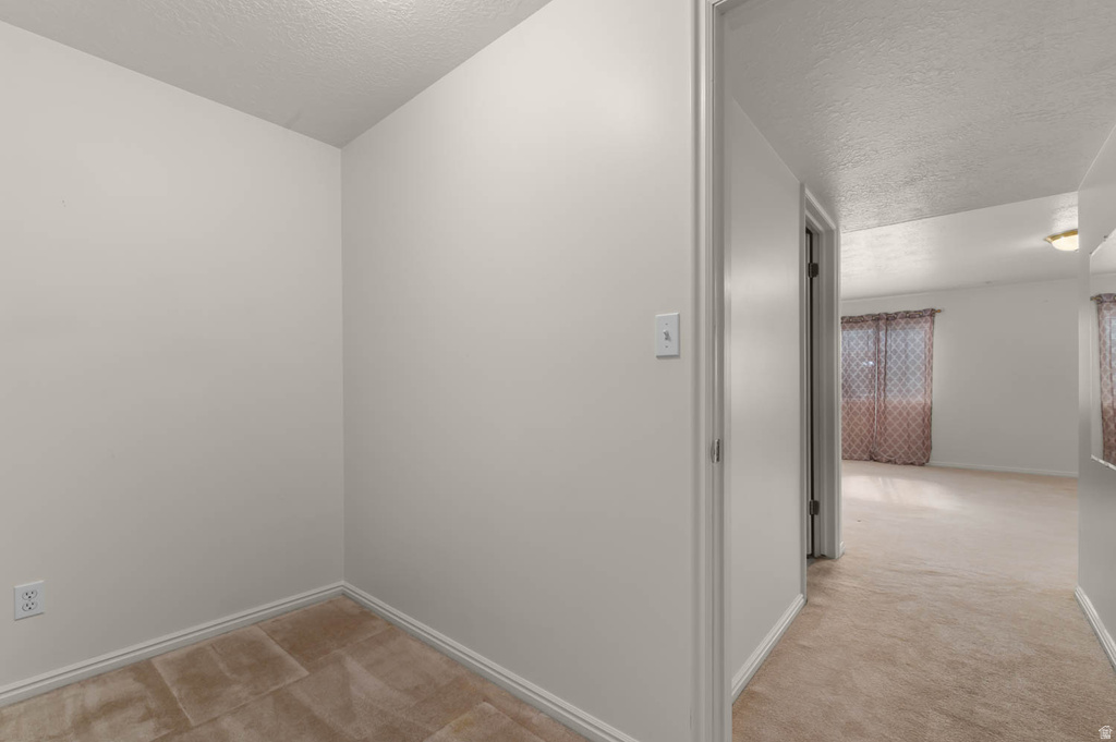 1369 N 2925 W Layton, UT 84041