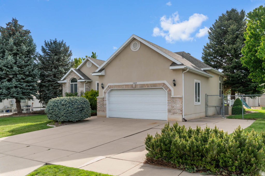 1369 N 2925 W Layton, UT 84041