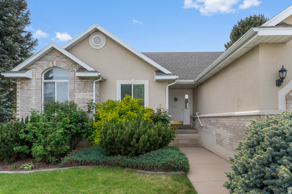 1369 N 2925 W Layton, UT 84041