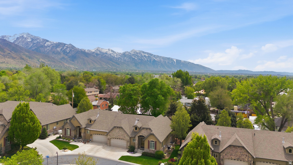 1832 E PEYTON CT Holladay, UT 84117