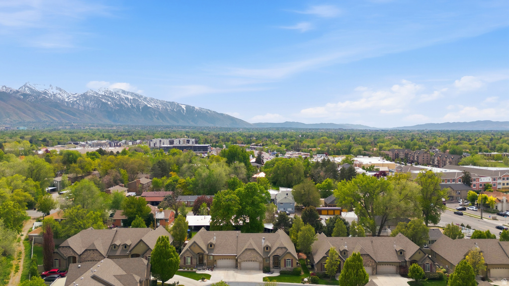 1832 E PEYTON CT Holladay, UT 84117
