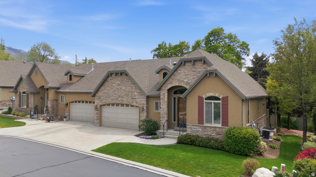 1832 E PEYTON CT Holladay, UT 84117