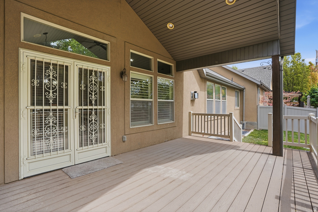 1832 E PEYTON CT Holladay, UT 84117