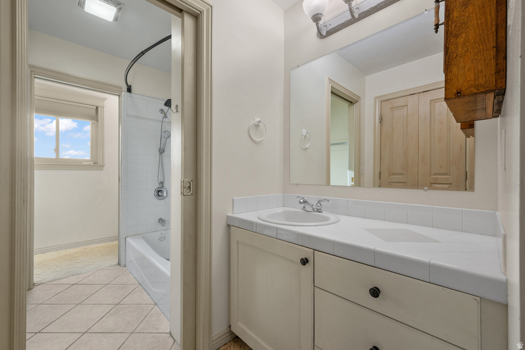 2131 KAYS CREEK DR Layton, UT 84040