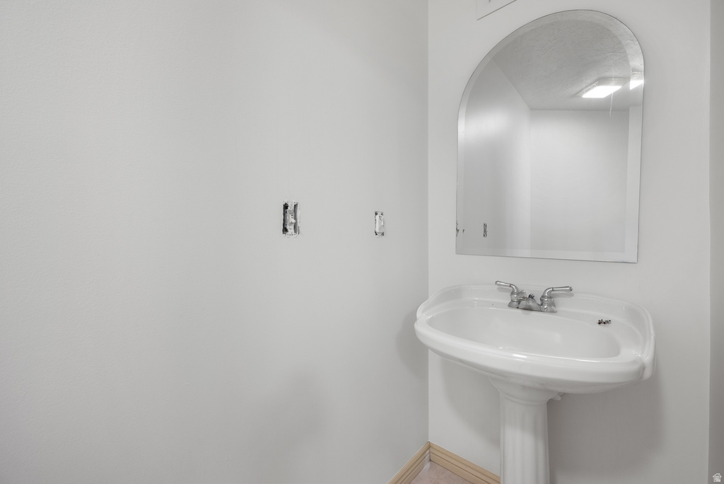 2131 KAYS CREEK DR Layton, UT 84040
