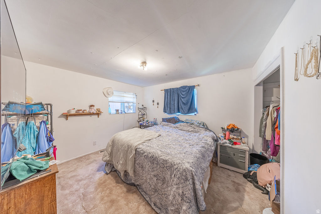 148 W WICKER LN Bountiful, UT 84010